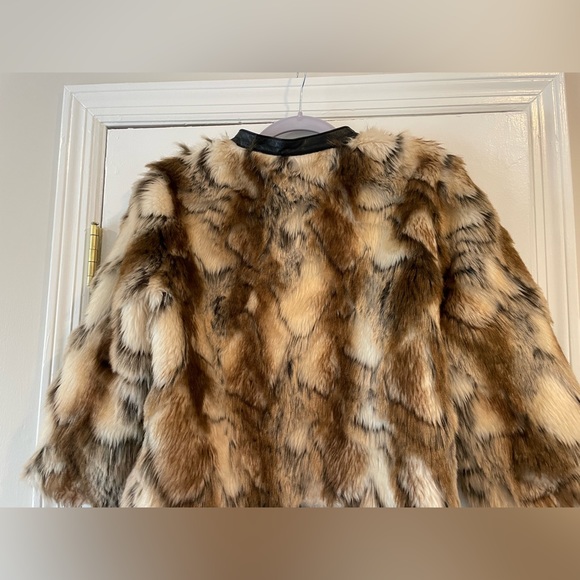 Faux Fur coat Twelfth Street by CynthiaVincent - Picture 7 of 9
